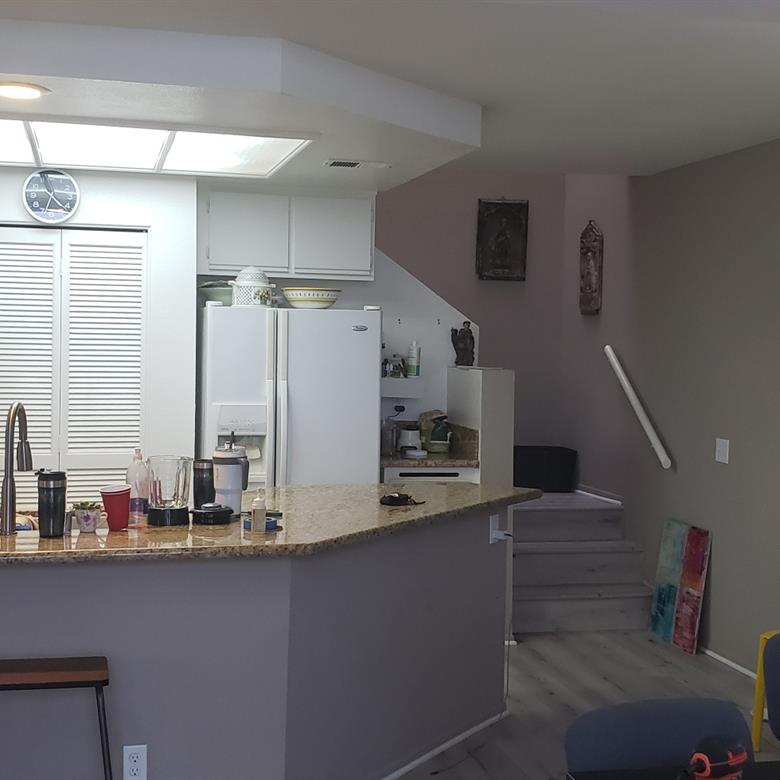 91 Briarglen - Loft and kitchen